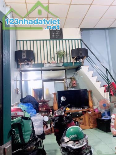 [D2825] Nhà gần LOTTE Mart Nguyễn Văn Lượng - 3.x tỷ