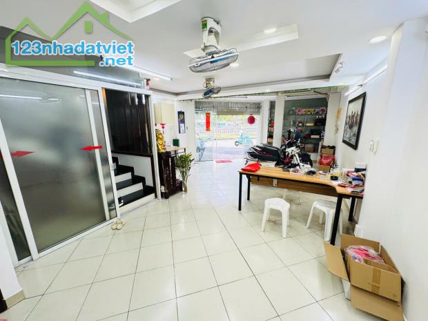 Hiếm! Bán nhà mặt tiền Phan Ngữ, p Dakao Quận 1, 3.5x15m chỉ 15 tỷ - 3