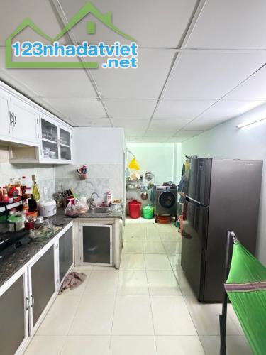 [D2831*] sát Ngã 6 Gò Vấp Nhà 2 tầng Có thu nhập - 4.x Tỷ - 2
