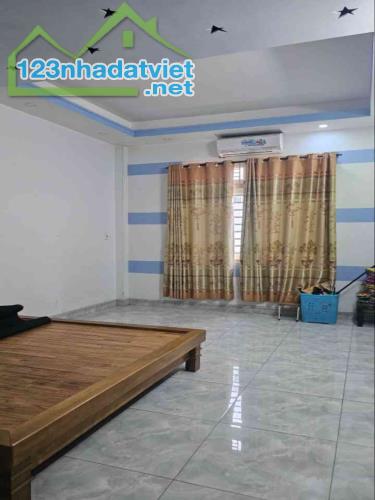 [DD089] MT kinh doanh 5T sát chợ Thạch Đà - 10.x tỷ - 1