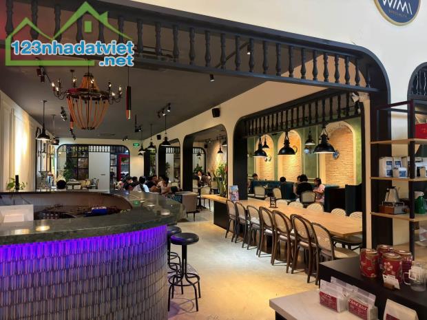 cần sang gấp mặt bằng vị trí siêu đẹp