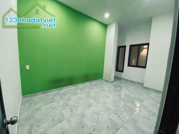 [H2838*] Nhà mới ở ngay cạnh BV Hồng Đức - Giá 5.x tỷ - 1