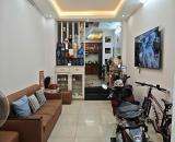 NHÀ CC - 4 TẦNG - SÁT MT  HUỲNH VĂN BÁNH - PHÚ NHUẬN – HẺM XH – SỔ A4 – 40M2 - 8.2 T