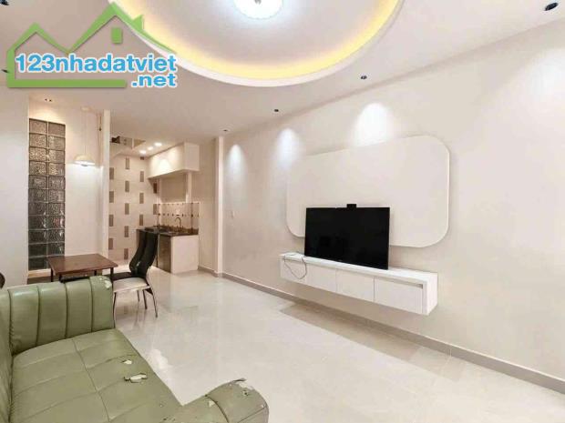 32m2, 3 tầng - Nguyễn Đình Chiểu Quận 3 - hẻm 5m thông tứ tung - Giá chỉ 8.99 tỷ - 2