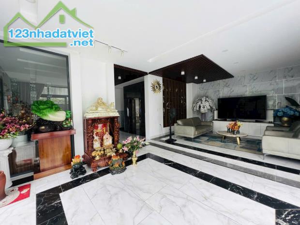 SIÊU PHẨM BIỆT THỰ GÓC 2 MẶT TIỀN 490M² GẦN KDL BẾN XƯA , 1 HẦM 3 LẦU CHỈ 42 TỶ - 4