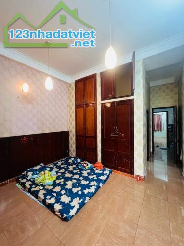 MẶT TIỀN KD KHU TÊN LỬA - 64M2 (4 X 16) - 4 TẦNG - DÒNG TIỀN 20TR/THÁNG - CHỈ 8.X TỶ