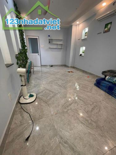 NHÀ HXH QUẬN 3, NGUYỄN THIỆN THUẬT, 40M², GIÁ CHỈ 7 TỶ. - 3