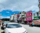 Tọa lạc ngay phố nhộn nhịp với nhiều hình thức kinh doanh - 8 tỷ