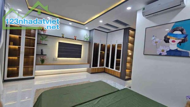 NHÀ 5 TẦNG QUẬN 7- HOÀNG QUỐC VIỆT- DTTT 85M2- GIÁ CHỈ NHỈNH 15T - 4