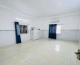Bán nhà mặt t.i.ề.n đường Q.8. Diện tích 108m2. Kết cấu 4 tầng 5PN 3WC. Hoàn công đủ.