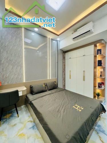 Chủ Cần Bán Gấp Nhà Quận 8 Gần Chợ Rạch Ông - 2
