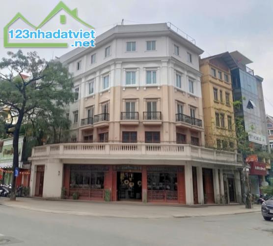 Cho thuê nhà, Chùa Láng, Nguyễn Chí Thanh, THANG MÁY; 147m2* 5T -69 tr