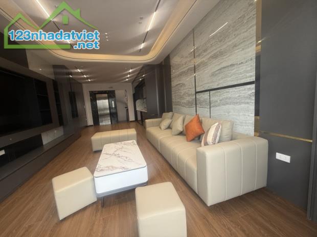 Bán nhà Phố Trạm,Long Biên 7 tầng,50m,mt4m gần phố nhỉnh 11 tỷ - 2