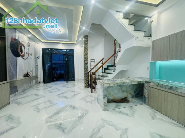 Nhà đường Mạc Vân, phường 13, Quận 8, ngang 4.9m giá 6.2 tỷ