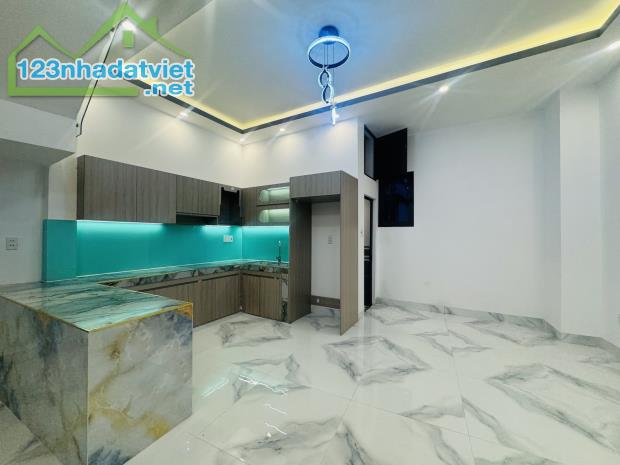 Nhà đường Mạc Vân, phường 13, Quận 8, ngang 4.9m giá 6.2 tỷ - 1
