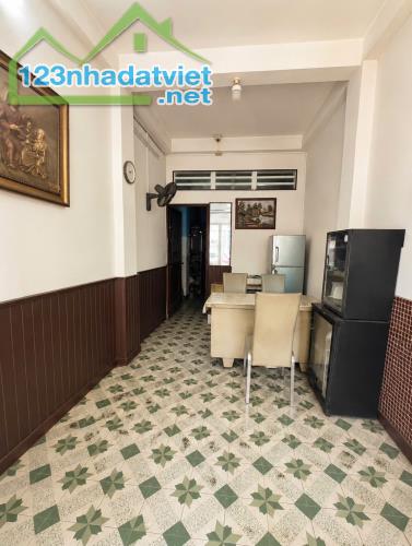 TRUNG TÂM VIP MẶT TIỀN BÀN CỜ QUẬN 3 - VỈA HÈ 3M - 4 TẦNG BTCT - 36M² - 1