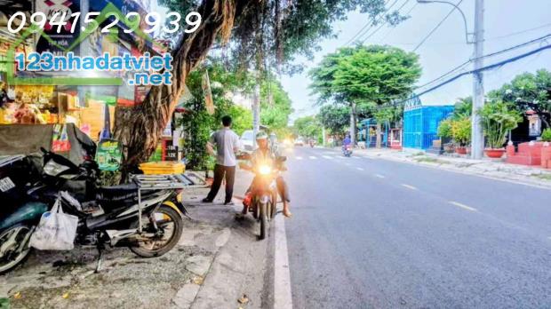 MẶT TIỀN LÊ THỊ HOA -DIỆN TÍCH 139,7M2 -GIÁ 9TY