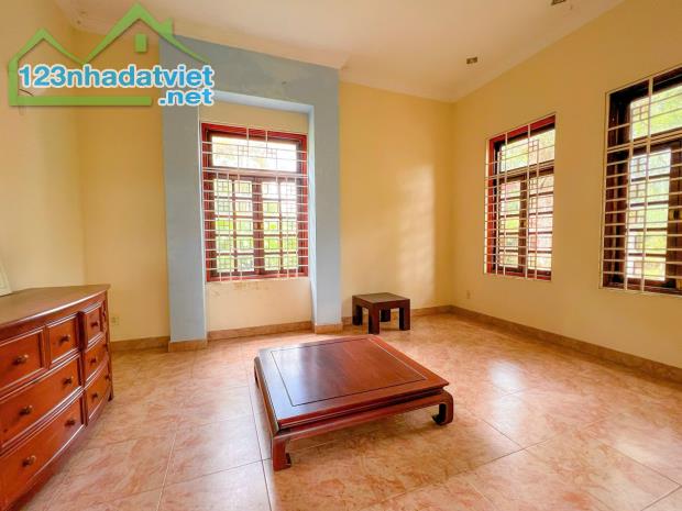 CẮT LỖ 7,5 TỶ – SỞ HỮU BIỆT THỰ SÂN VƯỜN 4.000m² CHỈ 17,5 TỶ