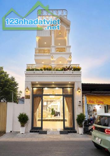 Mặt tiền kinh doanh, ngay Huỳnh Tấn Phát, 4 tầng, cạnh Phú Mỹ Hưng, 8.9 tỷ