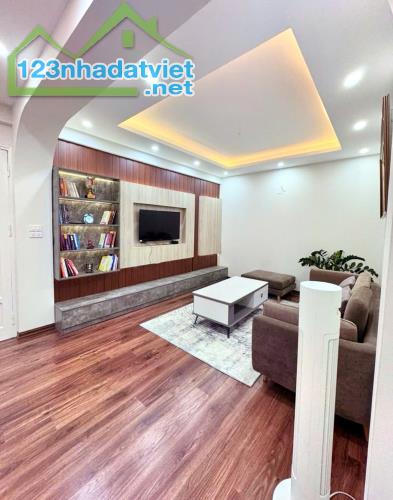 BÁN CHUNG CƯ VĨNH HOÀNG 84M2 - HON 4 TỶ - 3P. NGỦ, 2VS, LÔ GÓC, NỘI THẤT MỚI. - 2