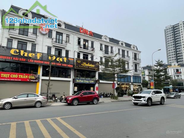 Bán shop Hải Phát Trâu Quỳ Gia Lâm,87m,5 tầng, chỉ 17.7 tỷ + Chủ cần tiền nên muốn bán sớ