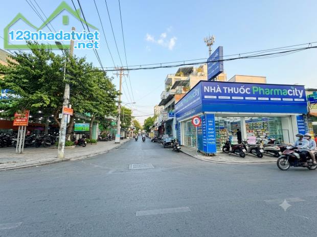 [DP132*] Nhà đẹp vuông A4 gần CV Cây Sộp Đông Hưng Thuận 3.x tỷ - 1
