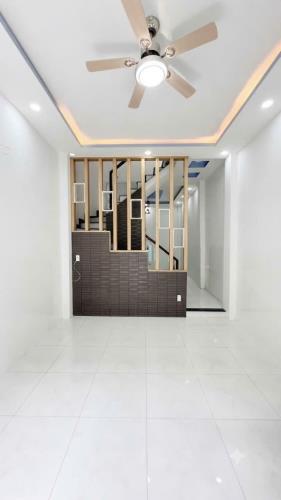 Bán nhà Âu Cơ – căn góc 60m², nở hậu, hẻm 5m thông