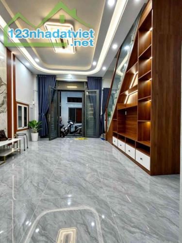 Bán nhà hẻm xe hơi khu vực Tân Phú - 1