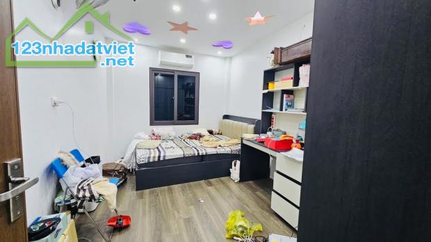 BÁN NHÀ MẠC THỊ BƯỞI, 50M, 4T, Ở SƯỚNG, NGÕ RỘNG, GẦN Ô TÔ, SÁT TIMECITY, CHỈ 11 TỶ. - 2