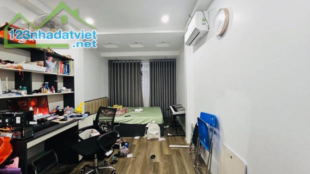 BÁN NHÀ MẠC THỊ BƯỞI, 50M, 4T, Ở SƯỚNG, NGÕ RỘNG, GẦN Ô TÔ, SÁT TIMECITY, CHỈ 11 TỶ. - 4