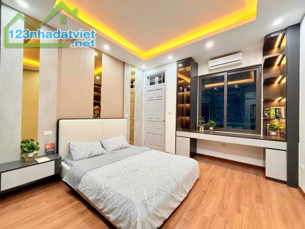 Nhà Hồng Mai 50m2 5 tầng, 6PN, ngõ thông, gần ô tô, gần Bạch Mai, giá 10 tỷ - 1