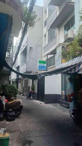 NGAY CƯ XÁ LỮ GIA - HẺM XE HƠI - NHÀ 5 TẦNG ĐÚC BTCT - 50M2 - 3PN - CHỈ 9.8 TỶ - 1