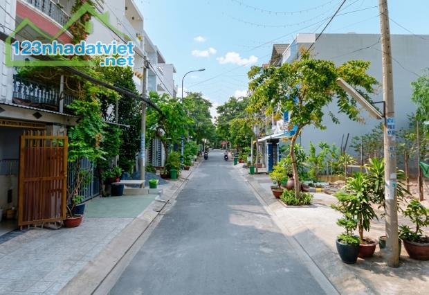 [DD141*] Nhà 100m2 Hẻm xe hơi 10m gần Khu 38HA Đông Hưng Thuận 8.x tỷ - 2