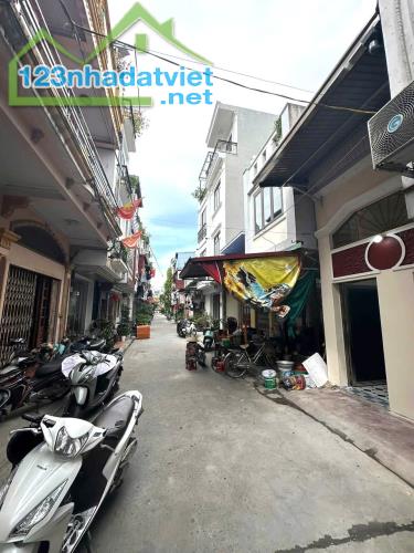 🔥CHO THUÊ NHÀ 1,5 TẦNG MẶT NGÕ TRẠI CHUỐI OTO ĐỖ CỬA CÓ CHỖ ĐỂ 24/24 - 2