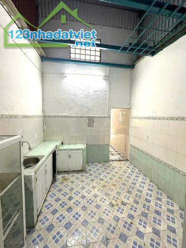 🔥CHO THUÊ NHÀ 1,5 TẦNG MẶT NGÕ TRẠI CHUỐI OTO ĐỖ CỬA CÓ CHỖ ĐỂ 24/24 - 3