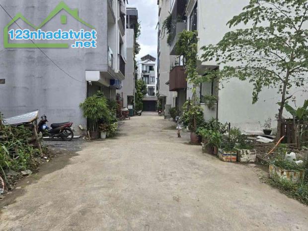 BÁN LÔ ĐẤT NGỌC THỤY – 30M² – ĐƯỜNG 7M – HAI THOÁNG – 9,6 TỶ - 2