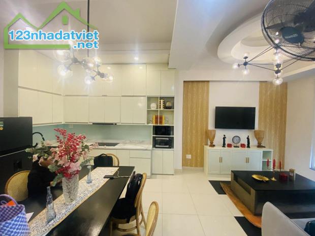 QUẬN 10 CAO THẮNG NHÀ MỚI Ở NGAY - ĐẦY ĐỦ NỘI THẤT XỊN - CÁCH HXH CHỈ VÀI BƯỚC CHÂN. - 2