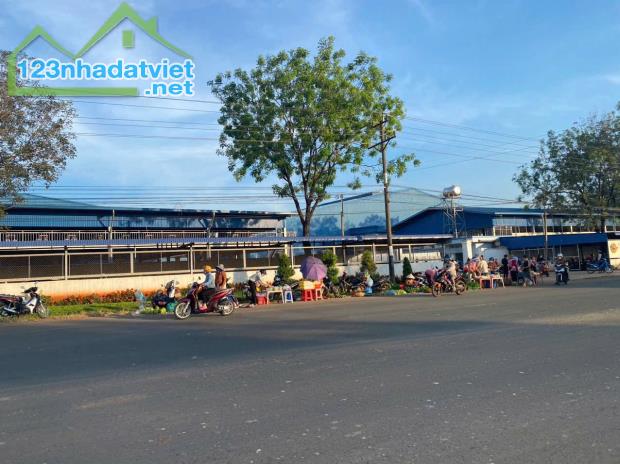 KẸT TIỀN BÁN 440M2 ĐẤT T.CƯ SỔ RIÊNG NGAY KCN BECAMEX SÁT CHỢ, TR.HỌC DÂN ĐỒNG. GIÁ 430TR - 2