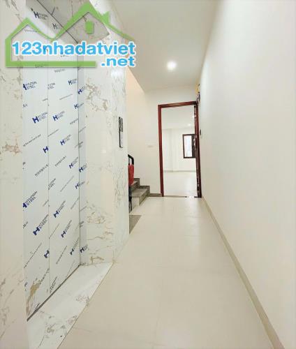 Bán Nhà Phân Lô Minh Khai – Ô Tô Đỗ Cửa – 79m² X 6 Tầng – Thang Máy – 18 Tỷ - 5