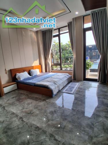 Bán nhà Nguyễn Huy Tự 77m2, 3 tầng, giá 7,8 tỷ, sát biển Nguyễn Tất Thành