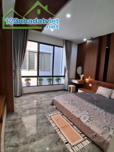 Bán nhà Nguyễn Huy Tự 77m2, 3 tầng, giá 7,8 tỷ, sát biển Nguyễn Tất Thành - 1