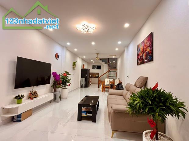 Bán nhà đẹp ph. Tân Thới Nhất quận 12 - Hẻm xe tải sát Phan Văn Hớn, SHR - Giá 5,1 Tỷ - 2