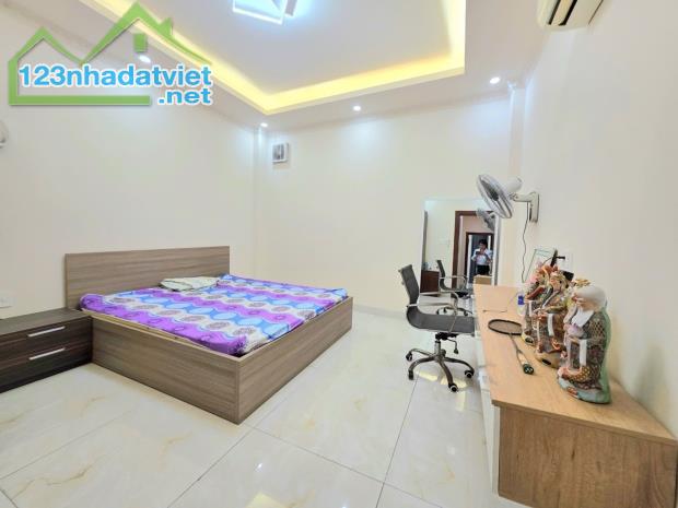 NHÀ ĐẸP 5 TẦNG LÊ ĐỨC THỌ - HẺM 5 MÉT - 12,8 T.Ỏ.I - 3