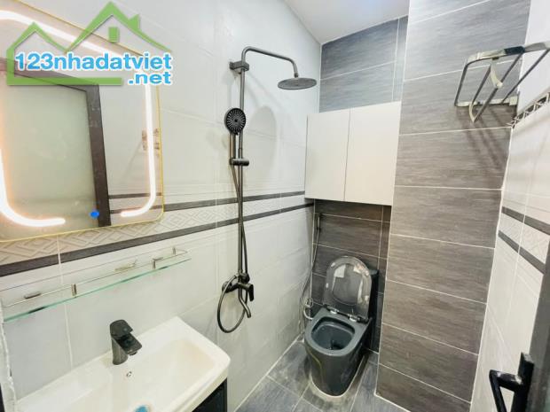 VỪA Ở VỪA KINH DOANH – NHÀ MẶT TIỀN VIEW SÔNG ĐƯỜNG 12M - 4