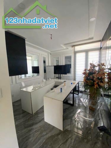 Chủ ngộp giảm 3,3 tỷ! Nhà mặt tiền có thang máy chỉ còn 8,2 tỷ Thới An 21, q12 - 2