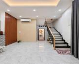 Bán nhà mới đẹp đường Hồ Hảo Hớn quận 1, oto đổ cửa, 3 tầng 2pn, 4wc giá chỉ 5 tỷ 7