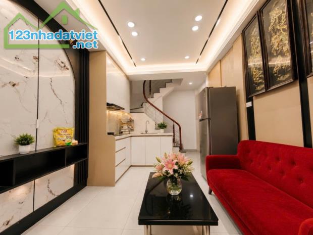 Bán nhà phố Hồng Mai 25m2*5 tầng, MT 3.2m, giá 6 Tỷ - 2