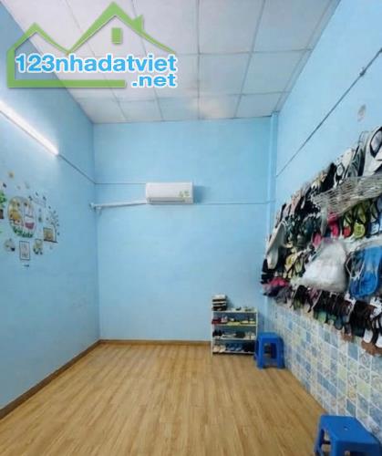 Bán nhà Kênh Tân Hóa – sát mặt tiền, ngang 4,9m – dòng tiền 8 triệu/tháng – 5,8 tỷ - 2