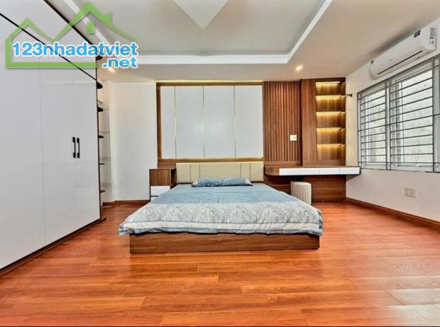 Bán nhà phố Giáp Bát 42m2*5 tầng, MT 4.8m, giá 9.5 tỷ - 4
