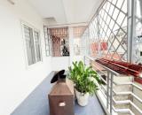 Bán nhà phố Giáp Bát 42m2*5 tầng, MT 4.8m, giá 9.5 tỷ